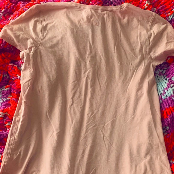 LOT OF 6 LONG & SHORT SLEEVE SIZE 12 LULULEMON TOPS BEAUTIFUL LIGHT COLORS - Picture 6 of 15